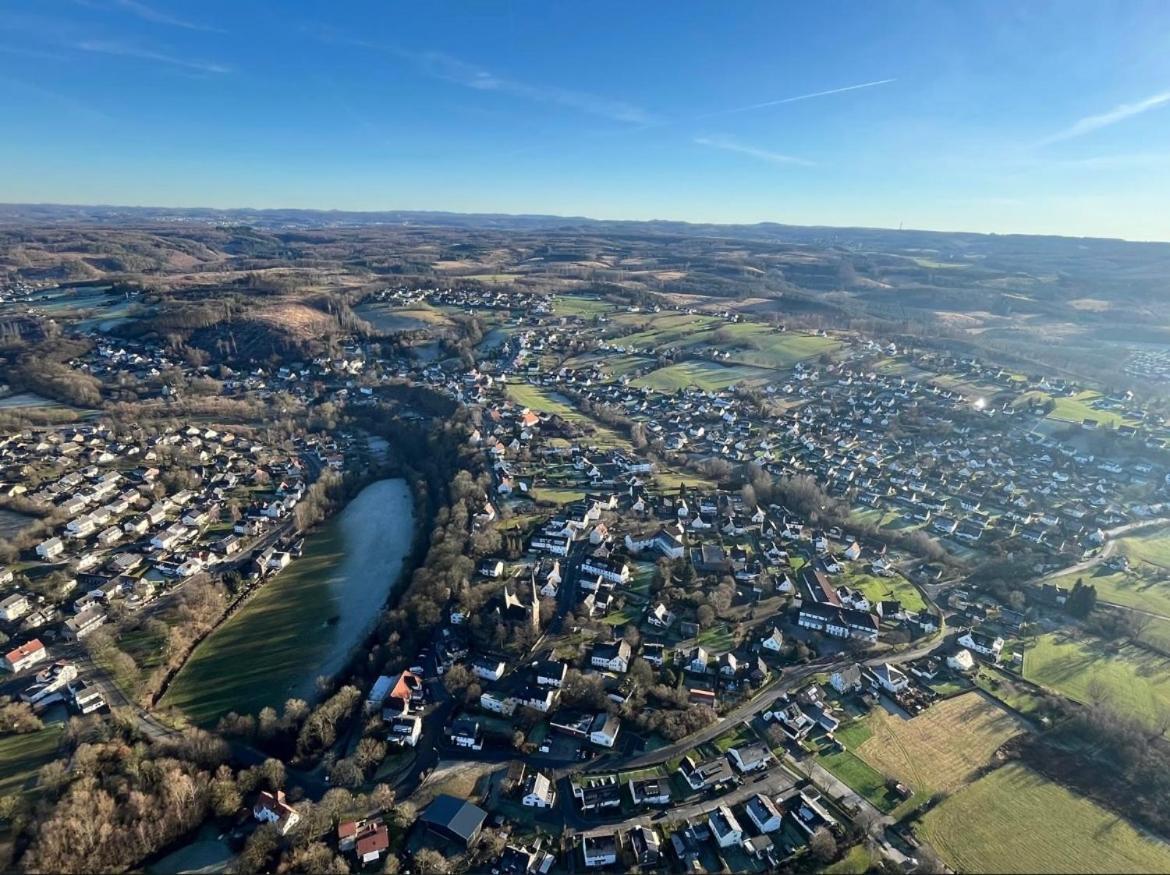 Ferienhaus Moehnetal Allagen Luaran gambar